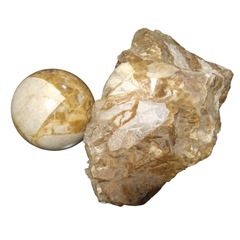 飾り石　天然石製　黄色　球体　丸石　置物　鑑賞石　オブジェの画像