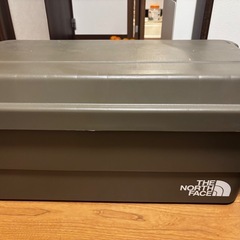 キャンプ　コンテナ　70Lの画像