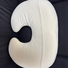 授乳クッション　洗えるカバー付きの画像