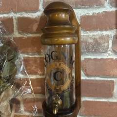 希少 壁掛けコニャックサーバーの画像