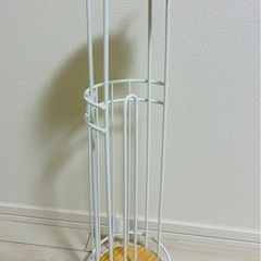 白猫トイレットペーパーホルダーの画像