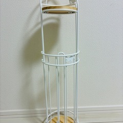 白猫トイレットペーパーホルダーの画像