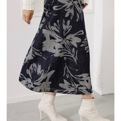 新品　rienda トーンフラワーDENIM J/WフレアSK （ブルー）の画像