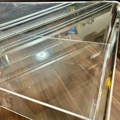 アクリルテーブルの画像