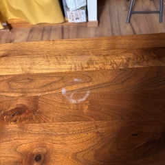 ダイニングテーブルの画像