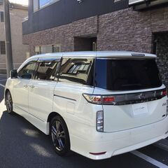 エルグランド　ハイウェイスター　アーバンクロムブラックレザー　車検8年7月　両側パワスラ　ナビ　テレビ　ｗサンルーフ　パワーバックドアの画像