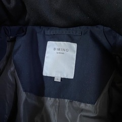 BEAMS B:MING メンズ ダウンジャケット ネイビーの画像