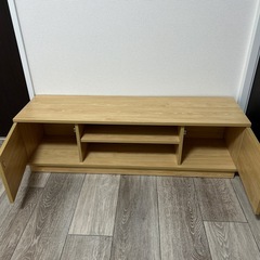 木目調のテレビ台の画像