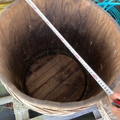 大きな味噌樽　の画像