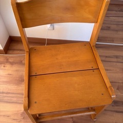 学習机の椅子の画像