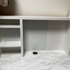 IKEA勉強机の画像