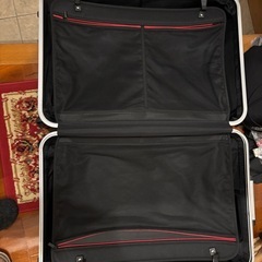 スーツケースの画像