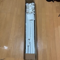 突っ張りハンガーラックの画像