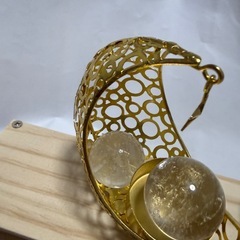 白水晶2個付き月の台座セットの画像