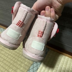 ブーツ 15cm ピンク いちごの画像