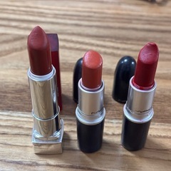 化粧品まとめ売りの画像