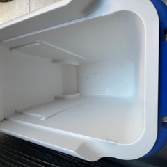 大人気の車輪付き クーラーボックスの画像