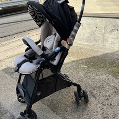 ベビーカー　コンビの画像