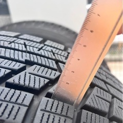 スタッドレスタイヤ　(アクア　nhp10に使用)の画像