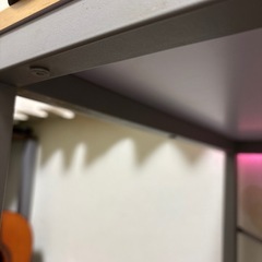 パソコンデスクの画像