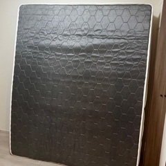 🛏 大きめマットレス／無料・引き取りのみ（12月9日のみお渡し）の画像