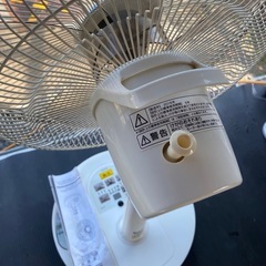 引取限定　扇風機　リモコン付　温度センサー付　の画像