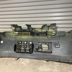 ダイハツ　エッセ　フロントバンパーの画像