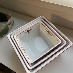 たち吉　☆☆　スクエア　赤絵の入れ子鉢　3つ揃い　　☆☆　美品の画像