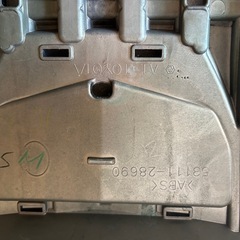 トヨタ エスクワイア（29年式 ZWR80G）純正フロントグリルの画像