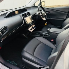 平成28年式　トヨタプリウスS ツーリングセレクションの画像