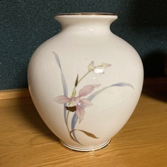 保谷謹製 花瓶を格安でお譲りしますの画像