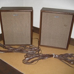 不要なレコード、スピーカー、その他家電を