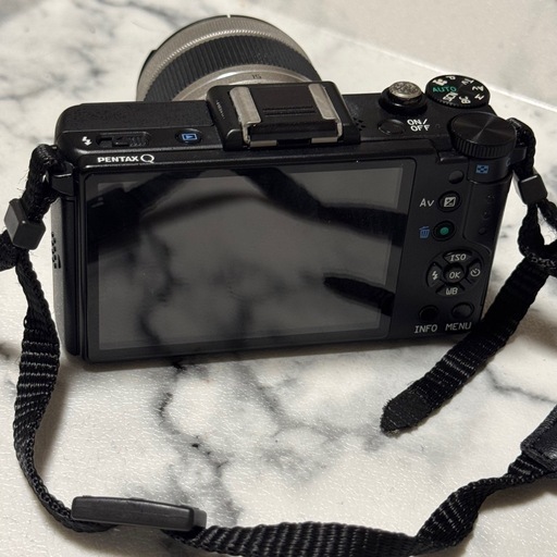 《値下げしました》【中古】PENTAX ミラーレス一眼 Q ダブルレンズキット ブラック PENTAXQWLKBK