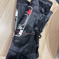 無料引取　　タイヤカバーとスーツケースの画像