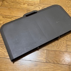 折りたたみ　テーブルの画像