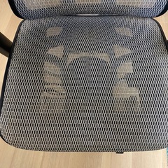 エルゴヒューマンのワーキングチェアの画像