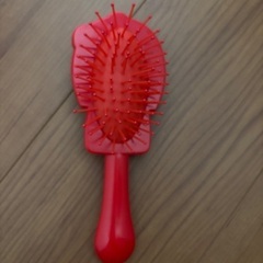 キティちゃんクシの画像