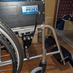 自走・介助兼用車椅子（041）の画像