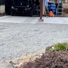 お家の駐車場綺麗にしませんか？ 駐車場土間、伐採、整地、手…