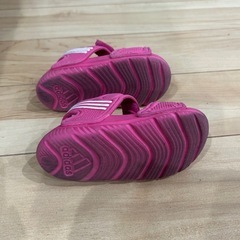 adidasサンダル12センチの画像