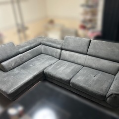 L字ソファーの画像