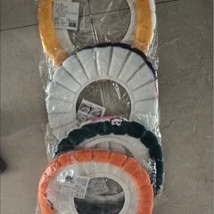 【新品　4枚セット】トイレ便座カバー　ふんわり　厚手　O型　U型　簡単取付　テープ不要　洗える　冬用  便座シートの画像