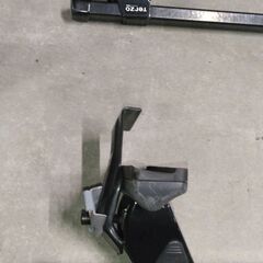 テルッツォ　Terzoのルーフバー、1台分2本セットの画像