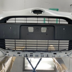 アクア　フロントバンパーの画像