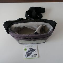 カメラケース、ネックストラップセット　カメラバッグ　LCS-BBK、DGB-S014BK、TWILL25 の3点セットの画像