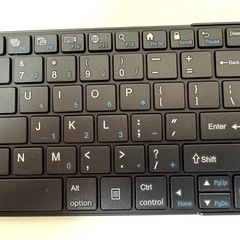 BUFFALO Bluetooth折りたたみキーボード BSKBB700の画像