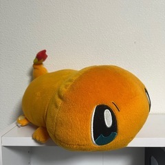 ヒトカゲぬいぐるみの画像