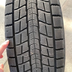 DUNLOP製スタッドレスタイヤの画像