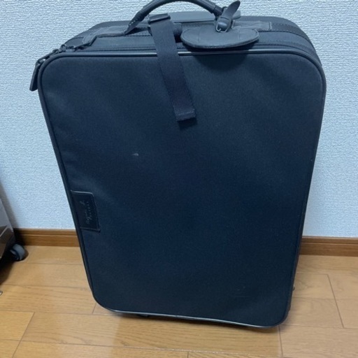 アニエスbボヤージュ 黒 中型キャリーケース 美品 アニエスbボヤージュ 黒 中型キャリーケース