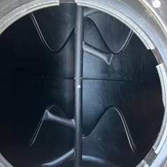 大型の回転式コンポスター２台の画像